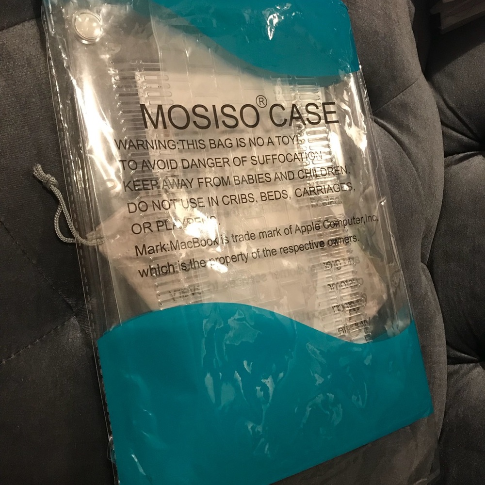 Mosiso Case for Mac Pro 13” with touch bar